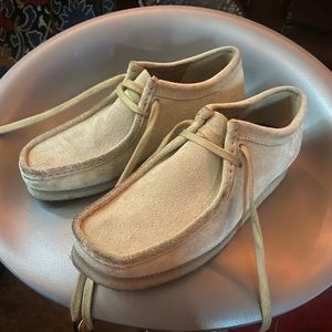 NEW Clark’s wallabees